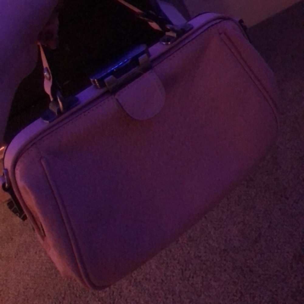 Pink purse<3 - Picture 2 of 4